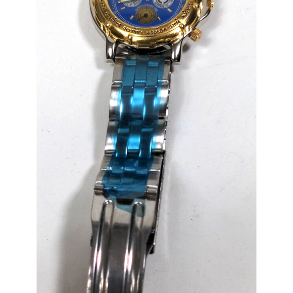 American Sportsman Anti Magnetic Water/Shock Resistant Stainless Steel Watch - Picture 7 of 8